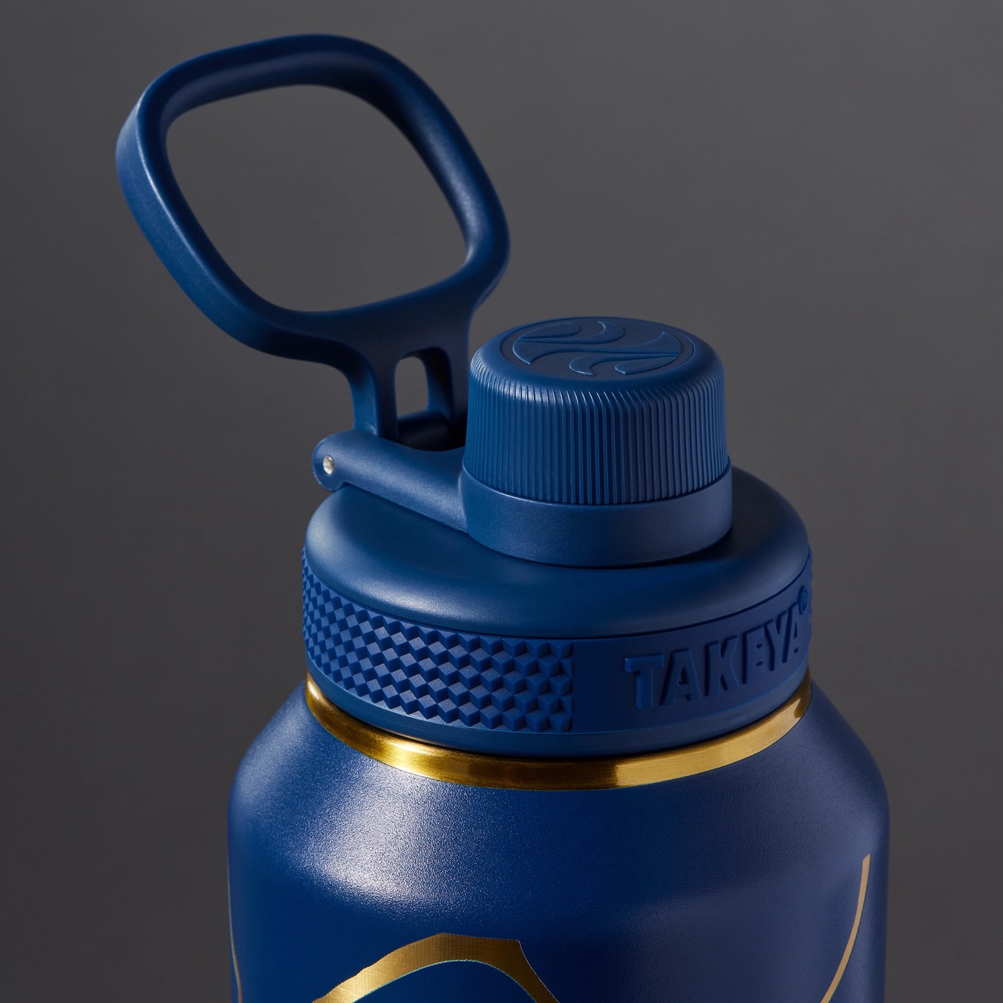 kintsugi-water-bottle-with-spout-lid-k6 51390-TK_HO25_Kintsugi_Takeya9266.png